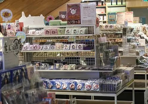 女孩因家里放这些东西，深夜中毒送医！医生提醒→