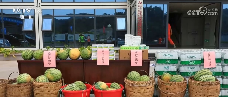 滴汗成水！建设者迎战酷暑“烤”验 保障百姓用电