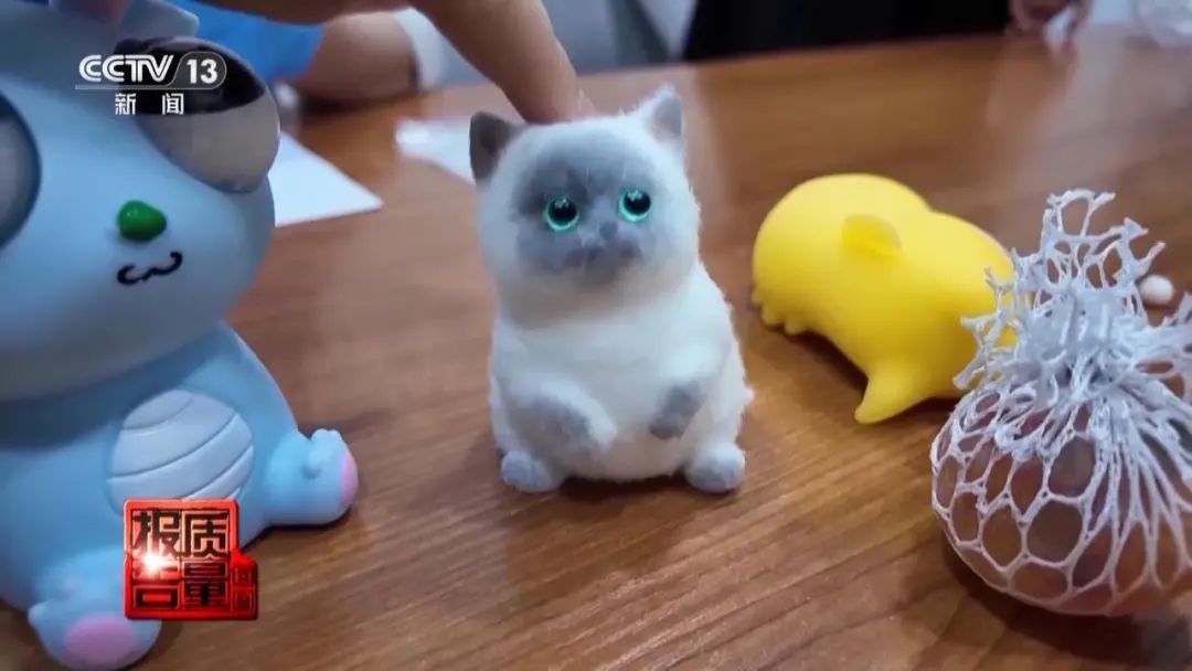 女孩半夜中毒,被紧急送医!只因家里大量囤积这种玩具,快自查 女孩半夜中毒,被紧急送医!只因家里大量囤积这种玩具,快自查