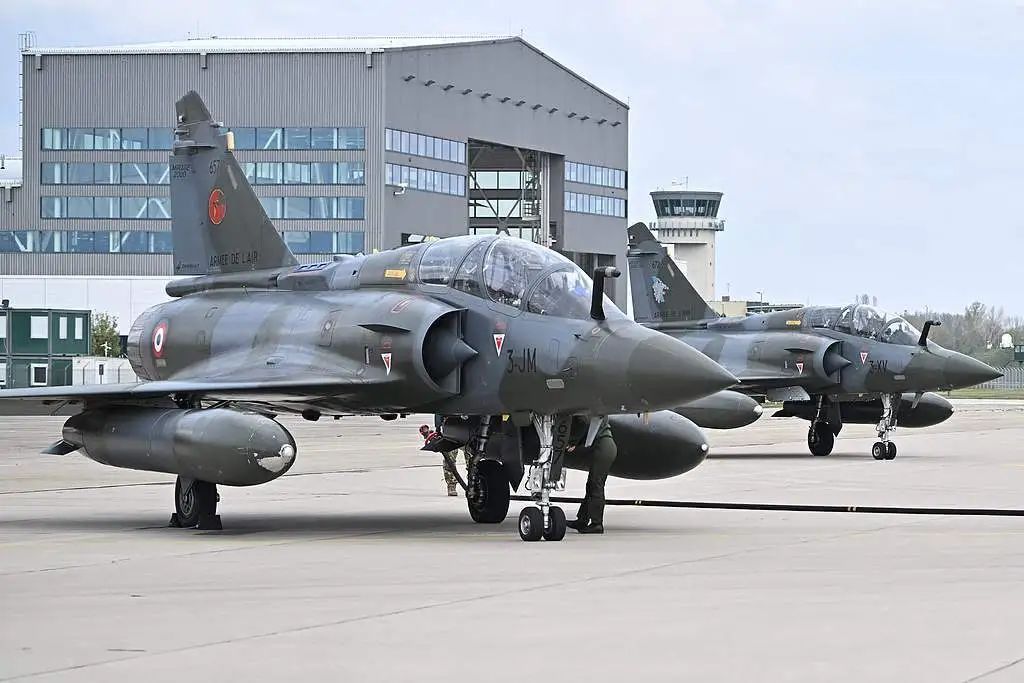 一架“幻影-2000”战机在乌克兰坠毁