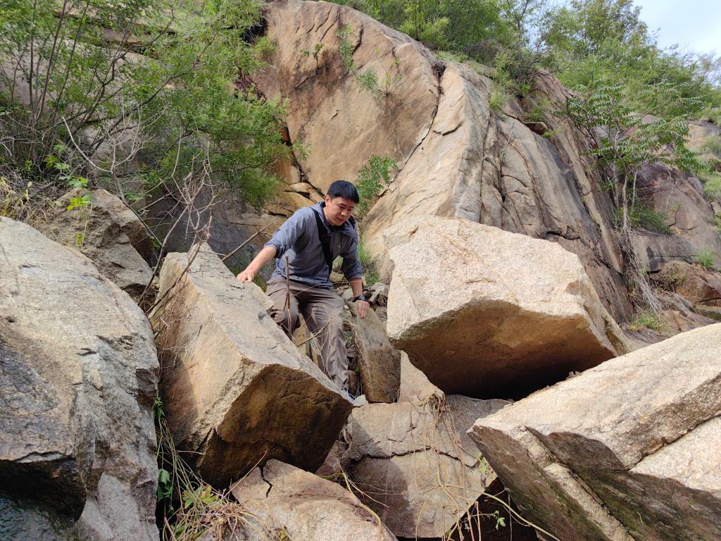 致敬!山洪中的“逆行者”——山东莱芜抢险救灾采访见闻 致敬!山洪中的“逆行者”——山东莱芜抢险救灾采访见闻