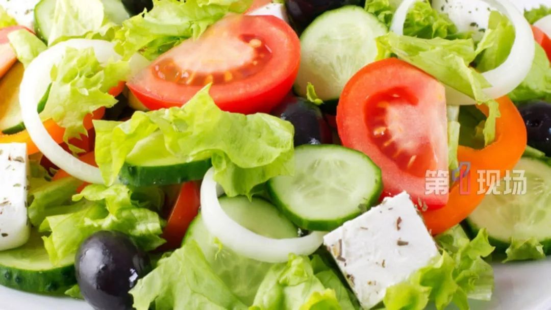 明星同款“彩椒碗”爆火，女子吃出“肠道吸血鬼”，只因…