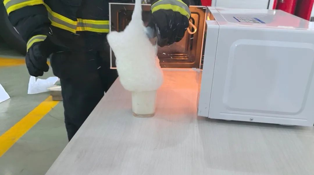 微波炉你用对了吗？小心炸厨房！