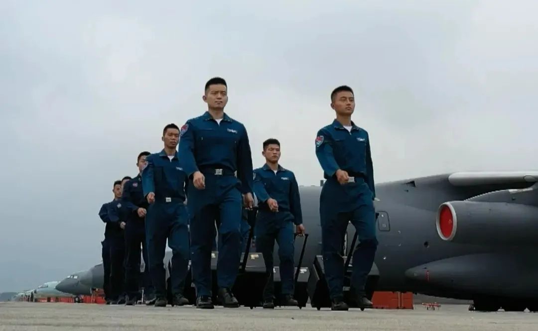 谁懂啊，这张图军功章含量爆表！