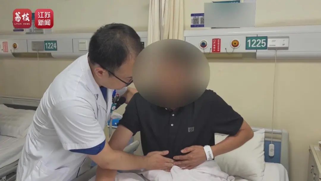 男子啤酒+烧烤+小龙虾后紧急送医,这些人群要当心! 男子啤酒+烧烤+小龙虾后紧急送医,这些人群要当心!