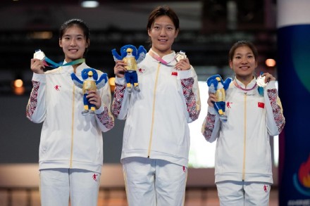 中国代表团单日收获7金3银1铜