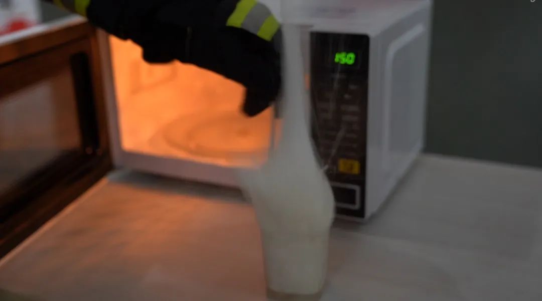 微波炉你用对了吗？小心炸厨房！