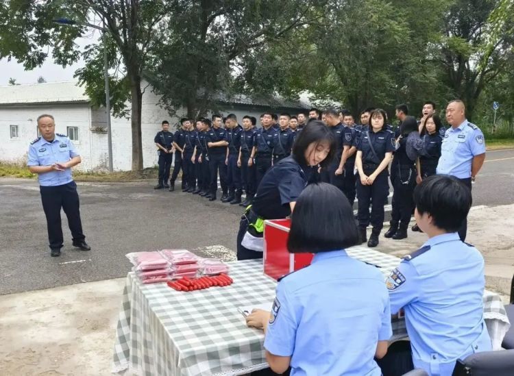 这个大学专业引热议，和狗狗一起上课？网友：毕业早了，真想去！