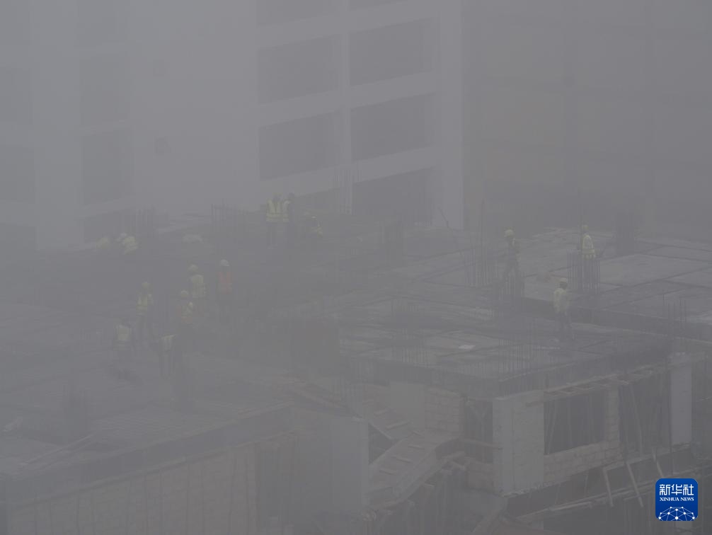 肯尼亚内罗毕遭遇大雾天气 肯尼亚内罗毕遭遇大雾天气