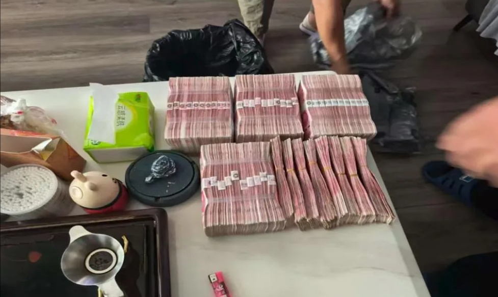 咋回事？48万元现金在家等着被取走