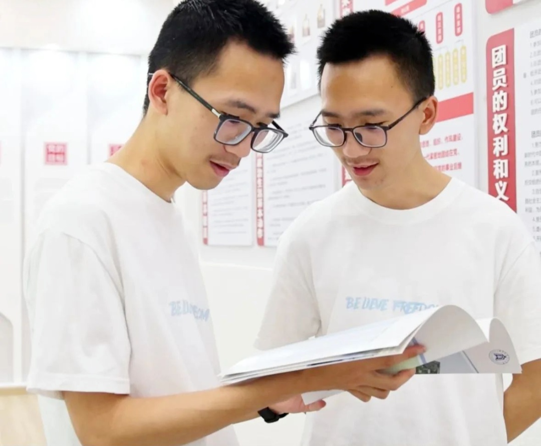 赵宏立,清华!赵宏志,北大! 赵宏立,清华!赵宏志,北大!