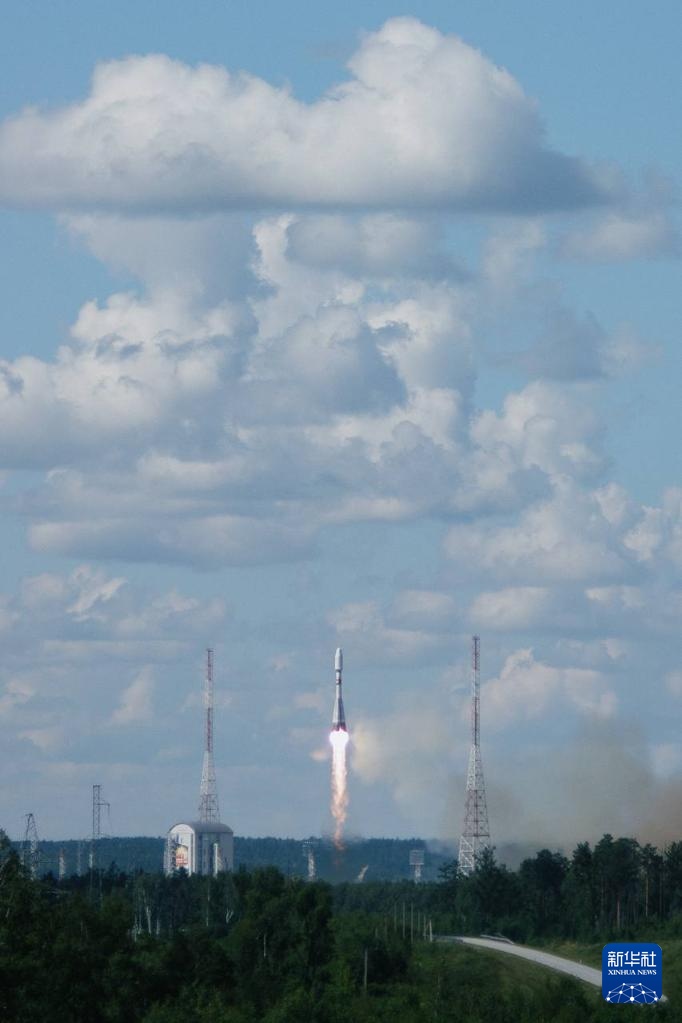 俄成功发射20颗卫星　均进入预定轨道