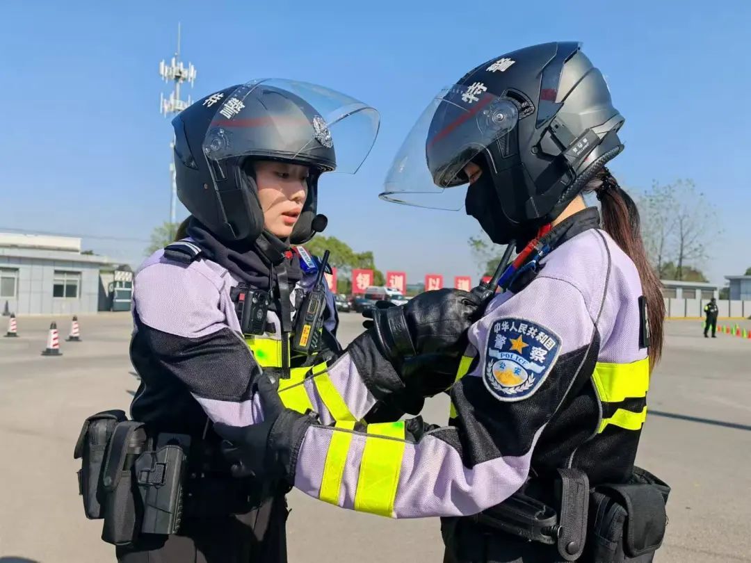 长沙这名女特警，上了人民日报！