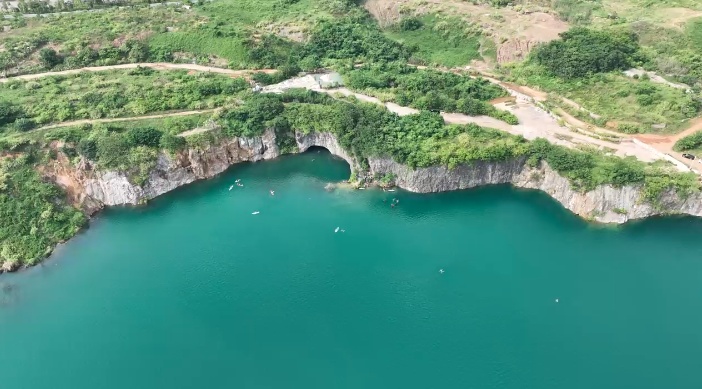 水下机器人实拍长沙网红野泳矿坑，画面令人心惊！救援人员：若溺水，救援非常困难！
