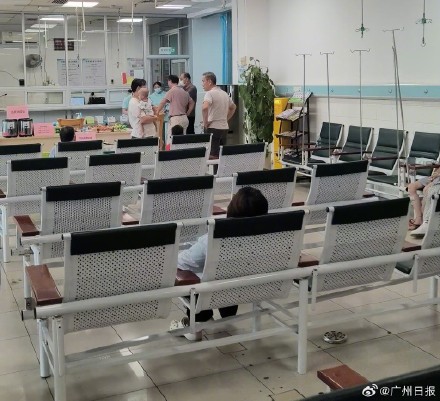 患者自述基孔肯雅热确诊过程 医生：出现发热皮疹关节痛任何一个都应就诊