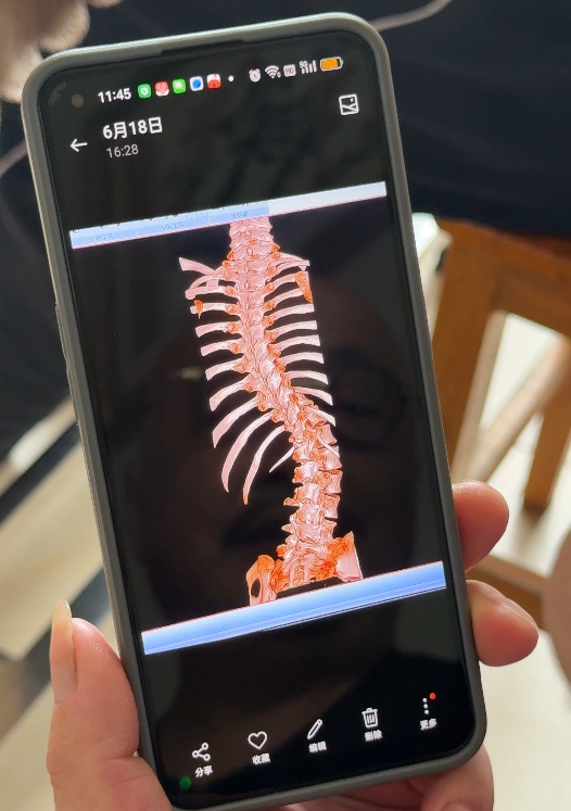 泪目！柳州父亲背女求学12年，却不能陪她上大学了