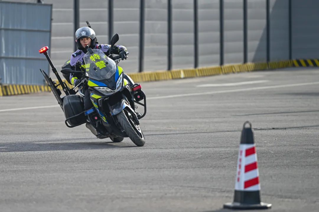 长沙这名女特警，上了人民日报！