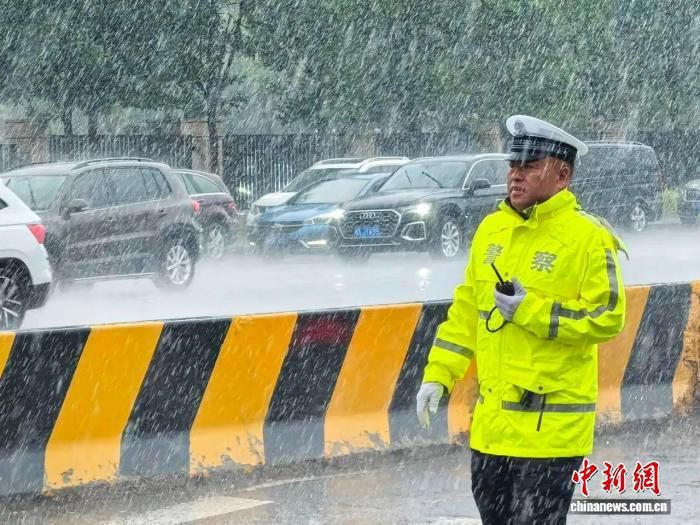 呼和浩特市启动防汛二级应急响应