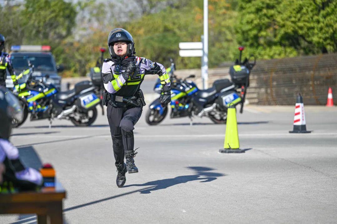长沙这名女特警，上了人民日报！