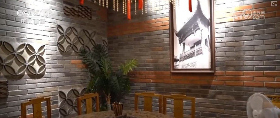 沸腾火锅、香甜奶茶、劲道拉面……中国美食香飘海外 餐饮出海“加速跑” 沸腾火锅、香甜奶茶、劲道拉面……中国美食香飘海外 餐饮出海“加速跑”