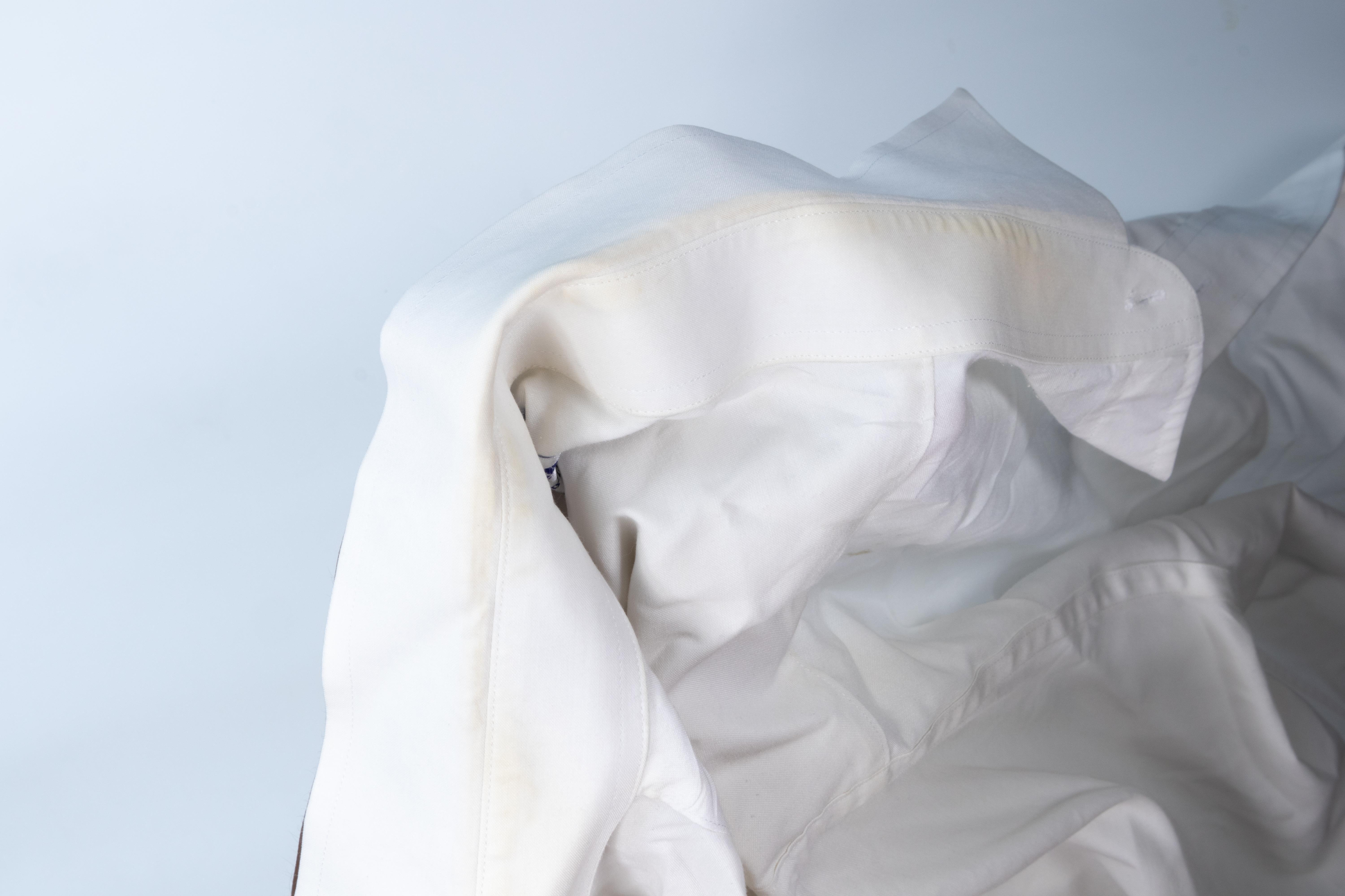 白衣服穿着穿着就黄了怎么办？教你3招搞定