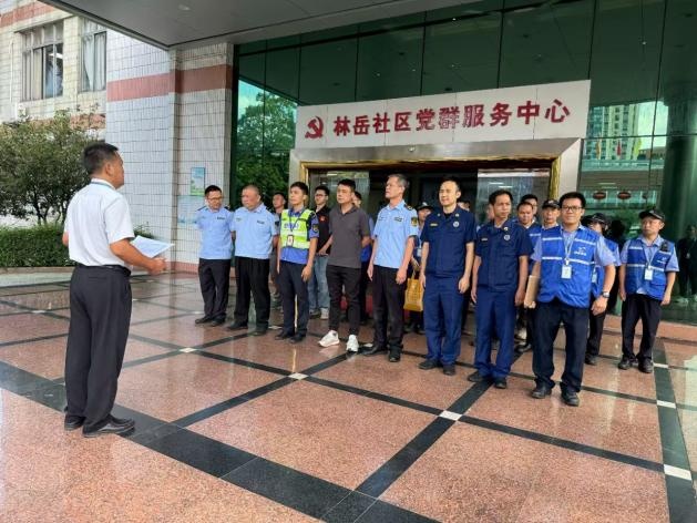 阳台堆满10多桶积水!出租屋藏 “蚊虫摇篮” 还拒配合?切勿抱有侥幸心理…… 阳台堆满10多桶积水!出租屋藏 “蚊虫摇篮” 还拒配合?切勿抱有侥幸心理……