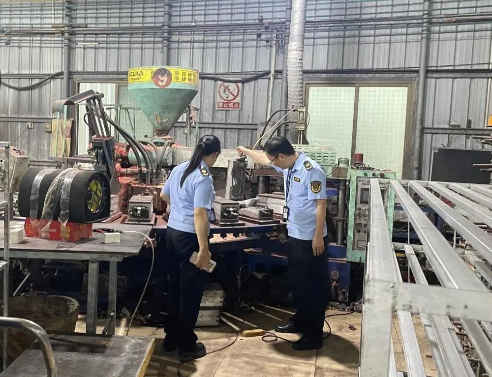 这种“毒童鞋”别买!有的超标近500倍,快自查! 这种“毒童鞋”别买!有的超标近500倍,快自查!