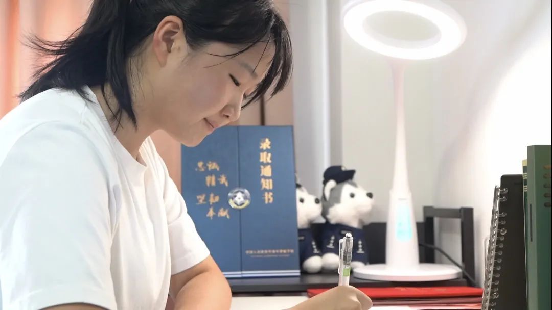 72年来首次！全国仅10名！中国“最神秘军校”招录女学员