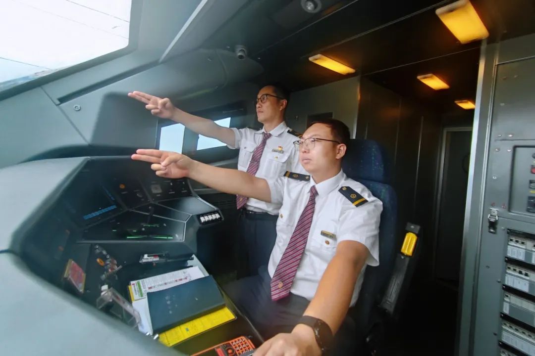 突发地震！铁路部门立即启动应急响应