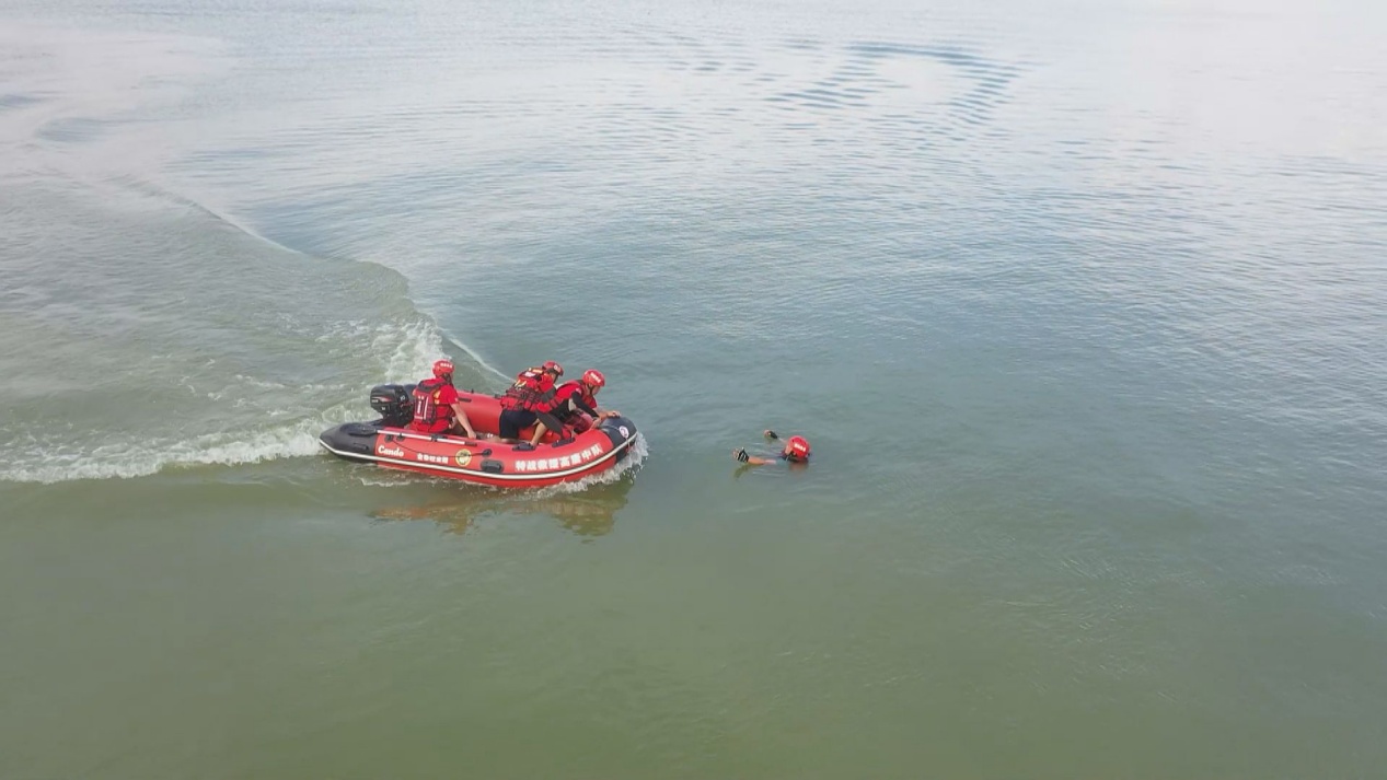 山东多地开展防溺水演练公开课 织密暑假安全防护网 山东多地开展防溺水演练公开课 织密暑假安全防护网