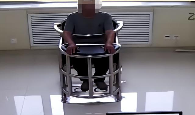 “签到领钱”竟沦为“洗钱帮凶”！大爷图“百万扶贫款”，反落法网