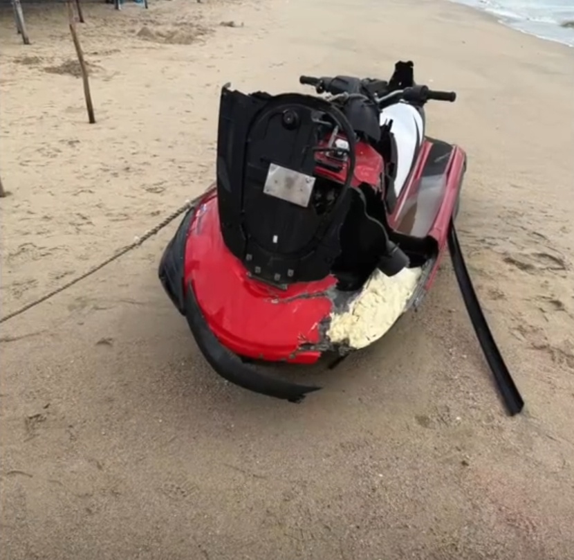 “一分钟就出事了 ”,广西一摩托艇与快艇相撞致2人身亡,官方深夜通报 “一分钟就出事了 ”,广西一摩托艇与快艇相撞致2人身亡,官方深夜通报