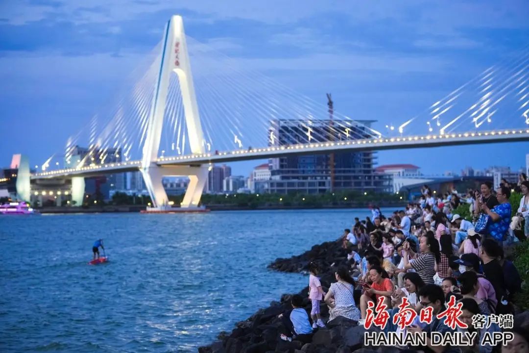 “到海南避暑,认真的吗?” “到海南避暑,认真的吗?”