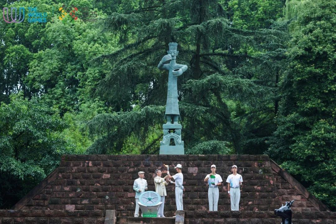 火种采集成功！成都世运会火炬传递启动！