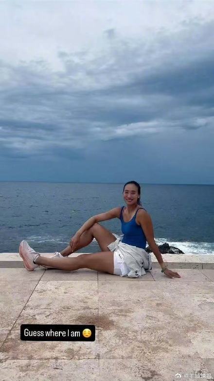 郑钦文术后首次亮相