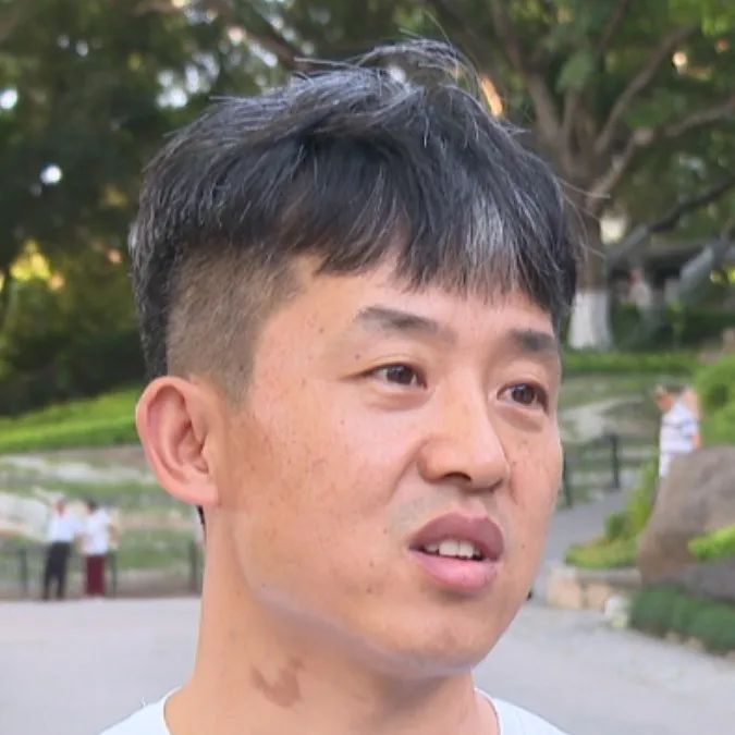雨后大量出现，看得头皮发麻……厦门正集中清除！不要碰也不要吃！