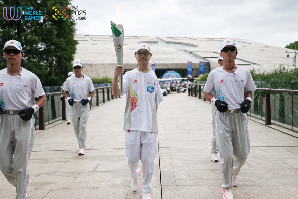 成都这场火炬传递到底藏了多少故事？