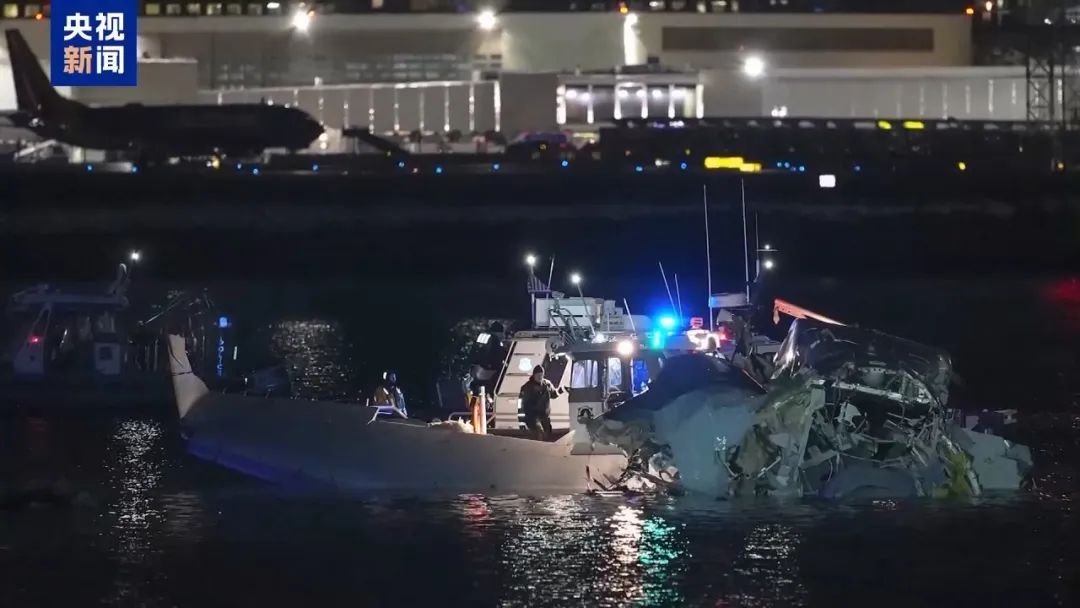 “感觉灵魂出窍”，美国客机又又又出事了