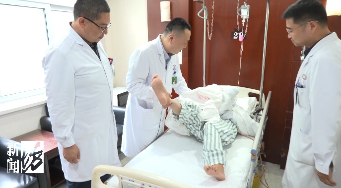 上海百岁阿婆连搓3天麻将,后果严重!多家医院不敢收……医生提醒 上海百岁阿婆连搓3天麻将,后果严重!多家医院不敢收……医生提醒