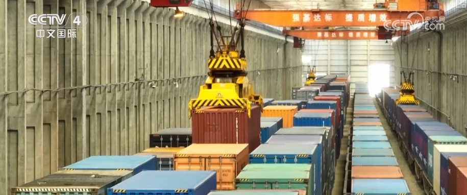 2.12万亿元、增长10.4%，创新高！中国对外开放呈现新亮点