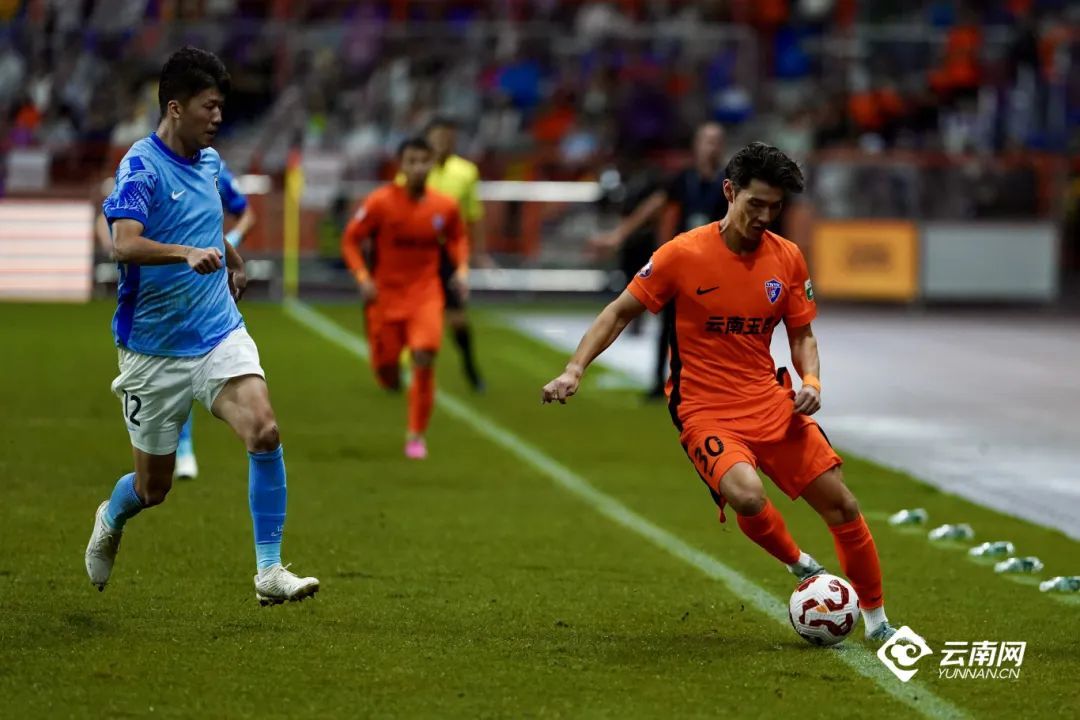 中超联赛双杀!云南玉昆3:1胜深圳新鹏城 中超联赛双杀!云南玉昆3:1胜深圳新鹏城