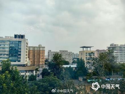 未来三天北京降雨频繁 最高气温33℃左右体感闷热 未来三天北京降雨频繁 最高气温33℃左右体感闷热