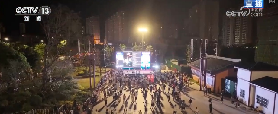 夜晚亮起来、人气旺起来、消费火起来 夜间文旅“热”力十足激活经济新动能