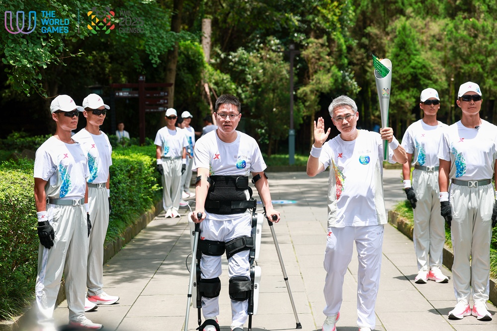 成都这场火炬传递到底藏了多少故事？