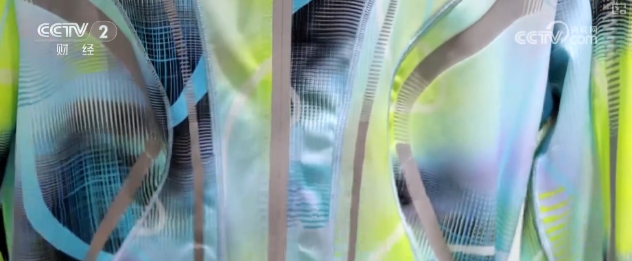 “科技+时尚”重塑消费者衣橱体验 智能化提速“跑出”时尚经济新潜力