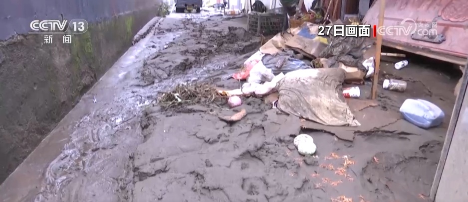 多方救援力量紧急出动 直击灾后救援现场