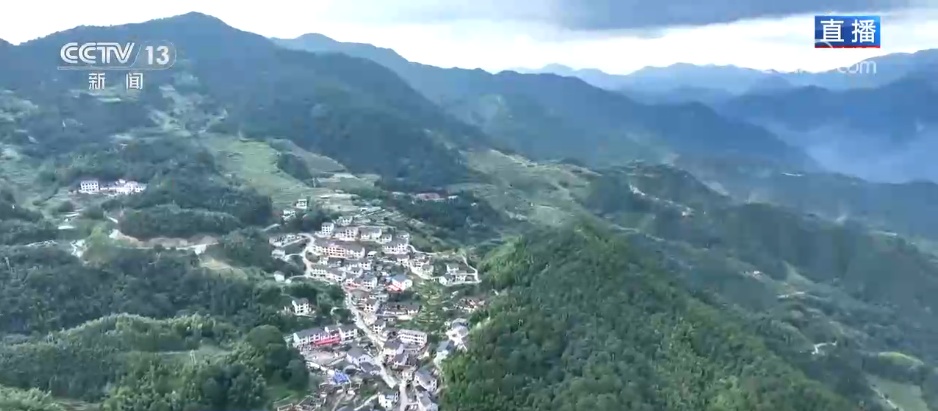 解锁各地花样避暑新玩法 沉浸式体验绽放夏日消费活力