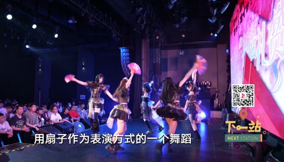 上海知名商场办起演唱会？粉丝激动！985学霸辞掉"铁饭碗"入行