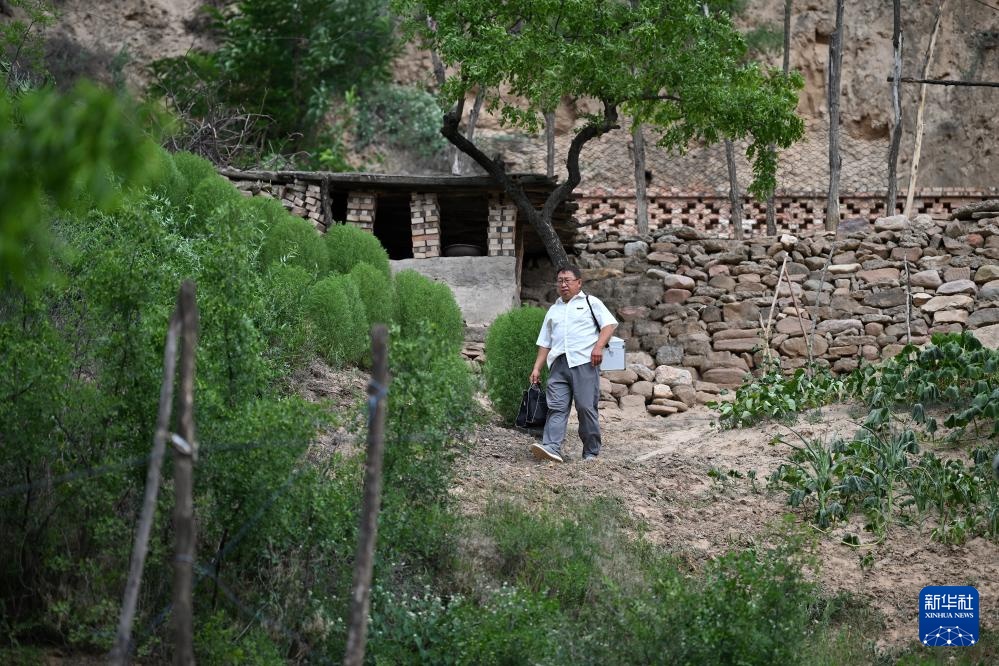 奔走半生，只为护佑三千乡邻