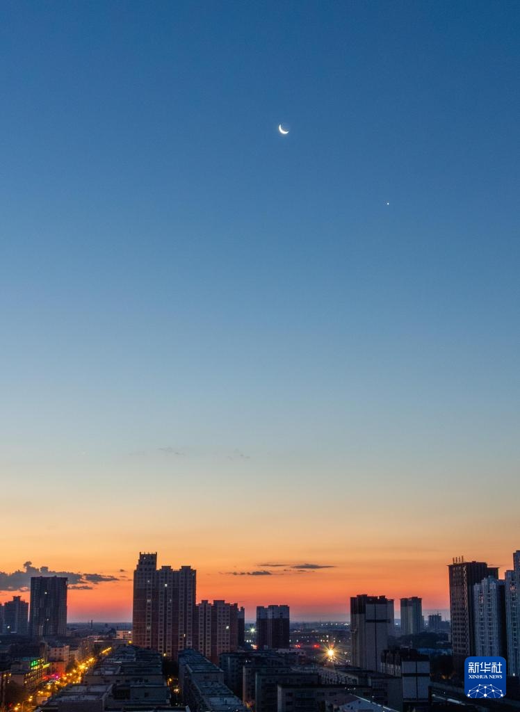 星空相册｜全年“最高”启明星闪耀天宇